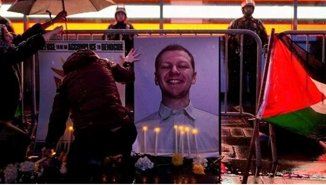 Filistin’de bir sokağa kendini yakan ABD askerinin adı verildi