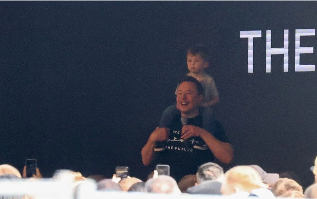 Elon Musk, Dogecoin ile Tesla alımına göz kırptı