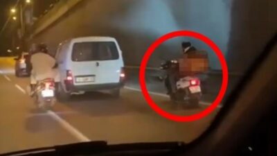 Bursa’da motosiklet sürücüsünün rahatlığı pes dedirtti