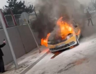 Bursa’da ticari taksi alev alev yandı