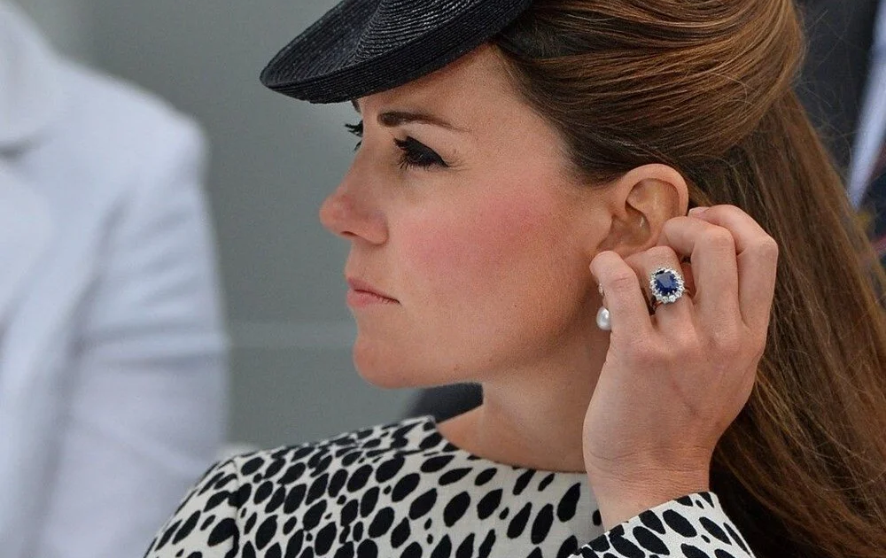 Kate Middleton’ın lanetli nişan yüzüğü: Neden Diana’nın yüzüğünü takıyor?