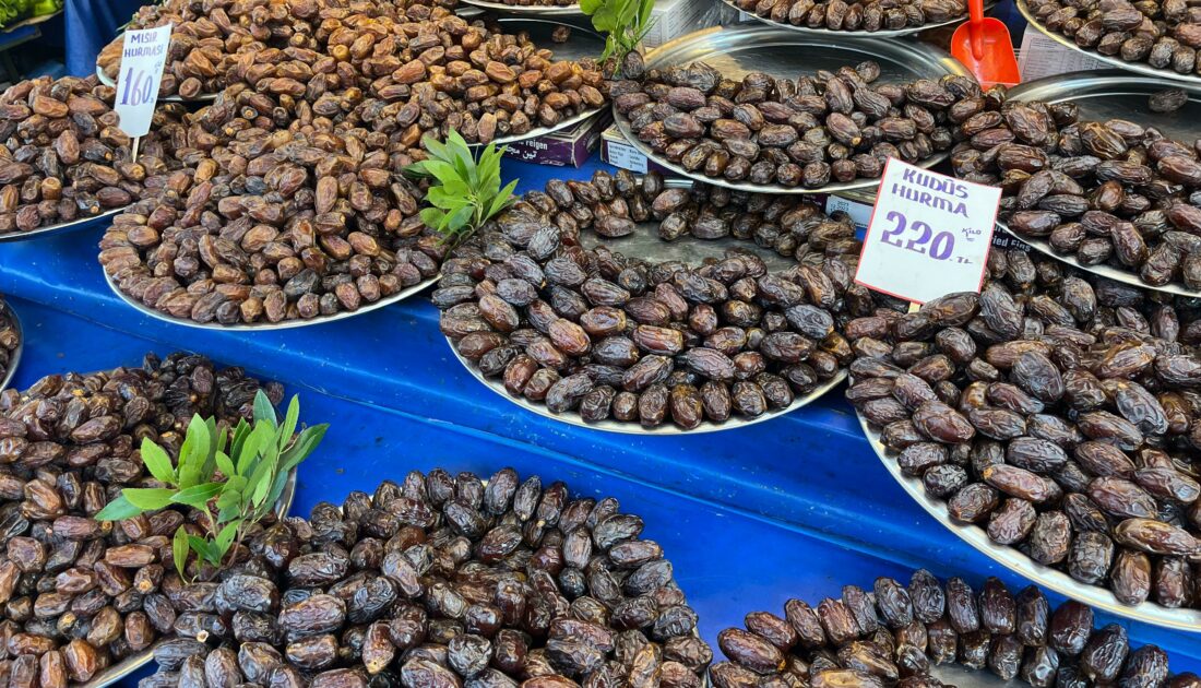 Bursa’da Ramazan ayı öncesi hurma fiyatları cep yakıyor