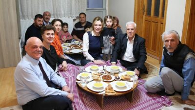 Bozbey, Aydın ailesinin iftar sofrasına konuk oldu