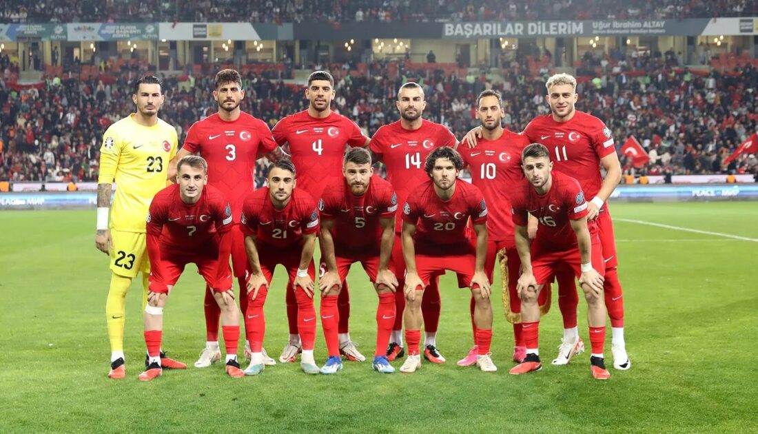Millilerin forması belli oldu