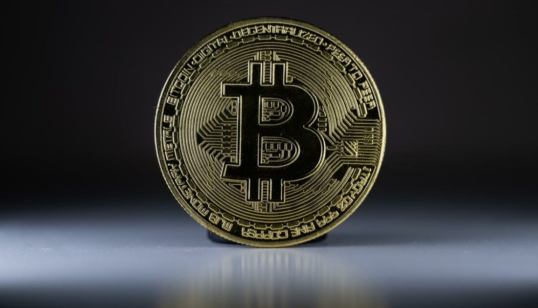 Yükseliş hız kesmiyor: Bitcoin 64 bin doları aştı