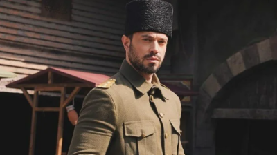 Murat Boz Beşiktaş’ın kurucularından Mirliva Muhittin Bey’i canlandırdı