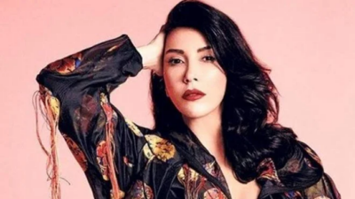 Hande Yener’in acı günü!