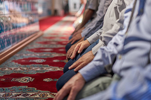 Namaz kılmayanın orucu kabul olur mu?