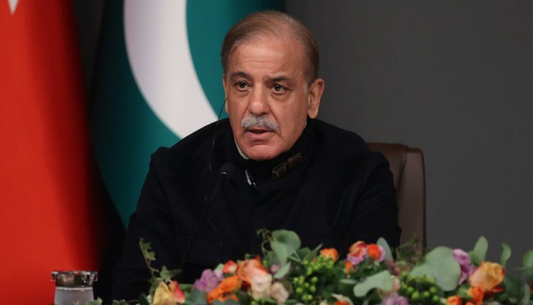 Pakistan’ın Başbakanı Şerif yemin ederek göreve başladı