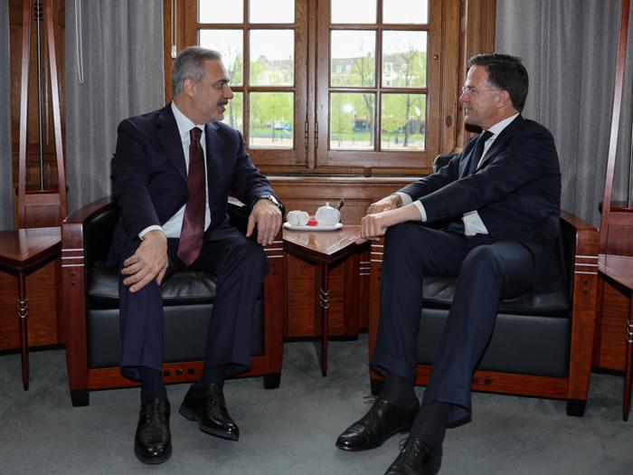 Bakan Fidan, Hollanda Başbakanı Rutte ile görüştü Bakan Fidan, Hollanda Başbakanı Rutte ile görüştü