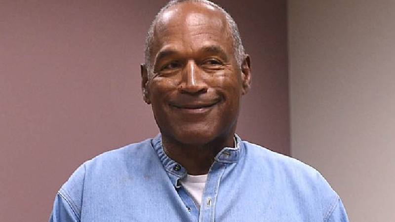 Eski Amerikan futbol yıldızı OJ Simpson hayatını kaybetti