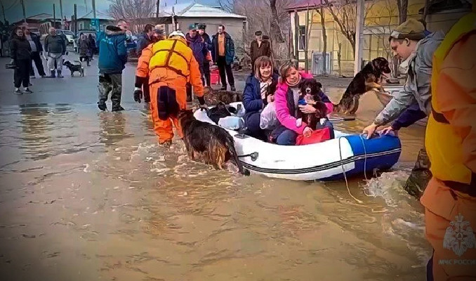 Rusya’yı sel vurdu: 10 bin ev sular altında kaldı