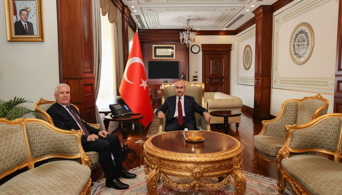 Başkan Bozbey’den ilk resmi ziyaret Bursa Valisi Demirtaş’a Başkan Bozbey’den ilk resmi ziyaret Bursa Valisi Demirtaş’a