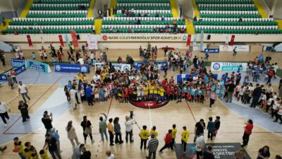 Yıldırım’da ilkokullu sporcular ödüllendirildi