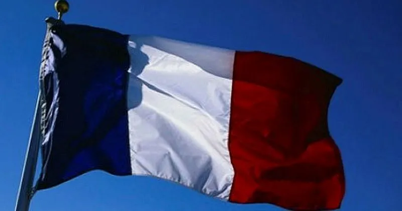 Fransa, Azerbaycan’da ki büyükelçisini geri çağırdı