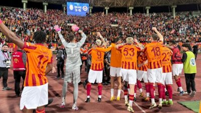 Galatasaray’dan 2 kupalı paylaşım