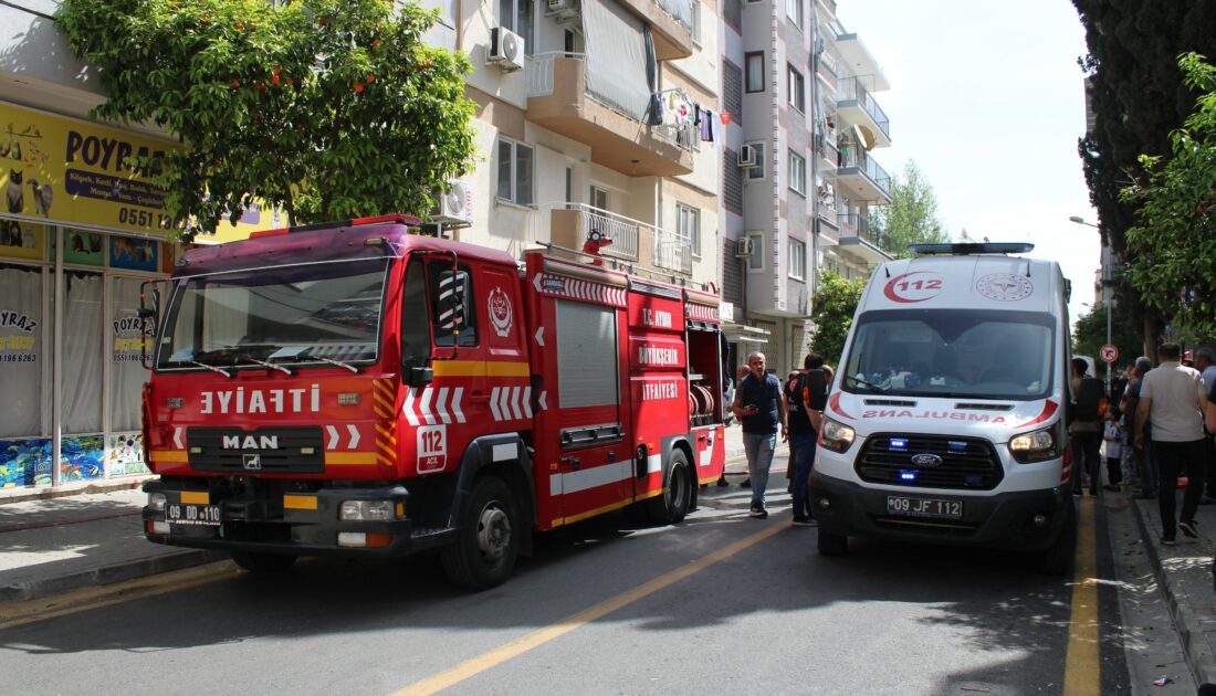 Küçük çocuk çakmakla oynarken evi yaktı