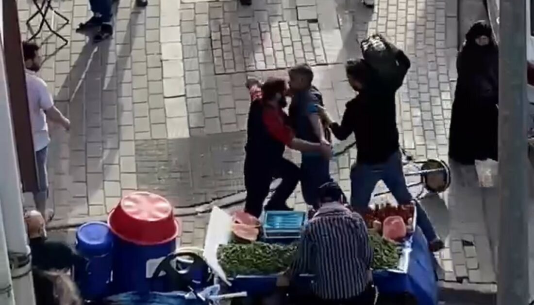 Bursa’da seyyar satıcılar birbirine girdi