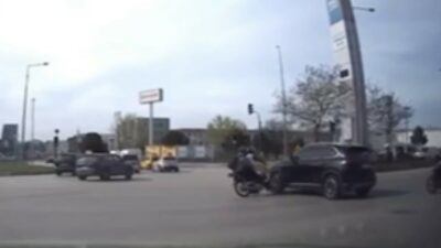 Bursa’da Togg’a çarptılar