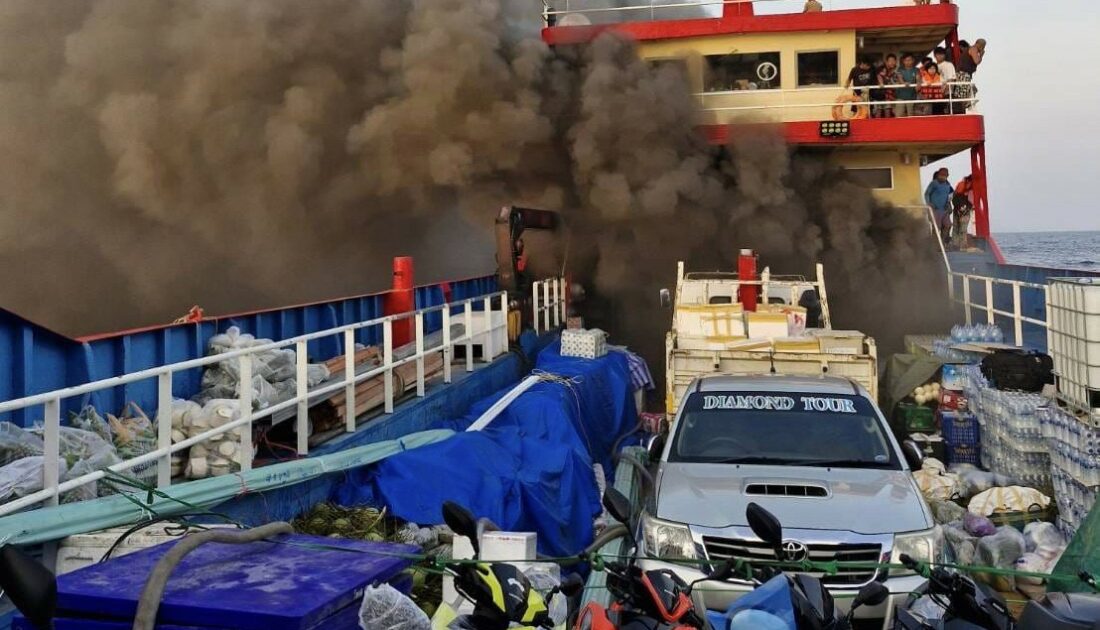 Tayland’da feribot yandı: 108 kişi kurtarıldı