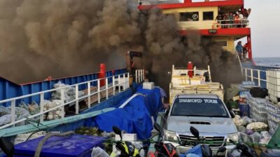 Tayland’da feribot yandı: 108 kişi kurtarıldı