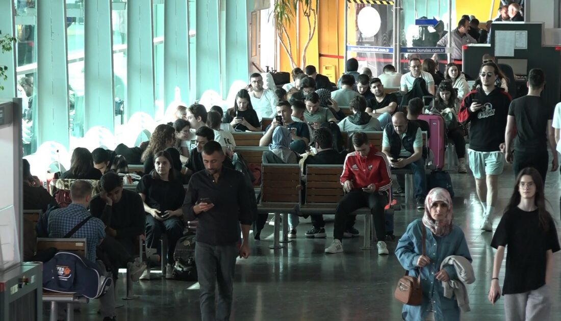 Bursa Otobüs Terminalinde bayram yoğunluğu