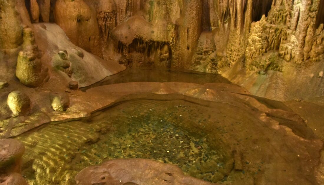 Gümüşhane’nin yeraltı sarayı: Karaca Mağarası