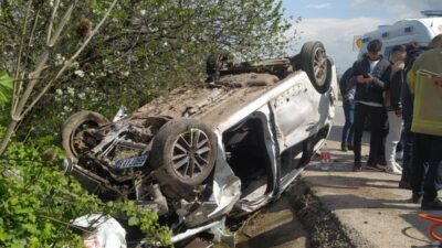 Bursa’da otomobil devrildi : 4 yaralı