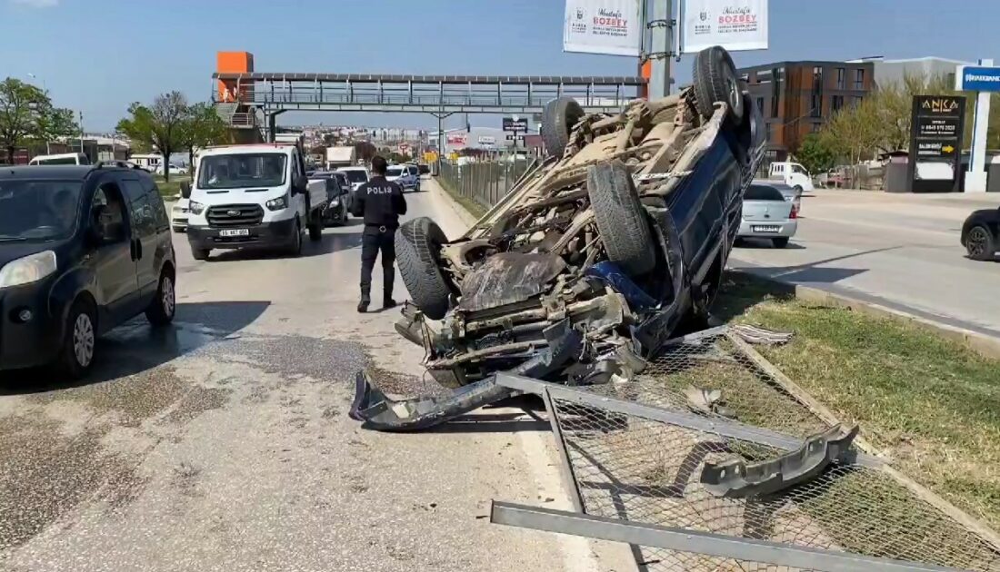 Bursa’da kaza… Düz yolda takla attı!