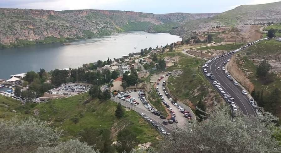 Halfeti ziyaretçi akınına uğradı