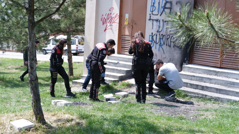 22 yaşındaki kadın boşanma aşamasındaki eşi tarafından öldürüldü