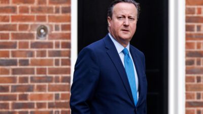 İngiltere Dışişleri Bakanı Cameron: İsrail’i akıllı olmaya çağırıyoruz