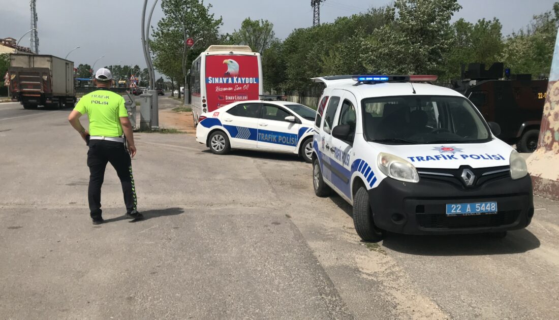 İçi yolcu dolu minibüsün şoförü alkollü çıktı