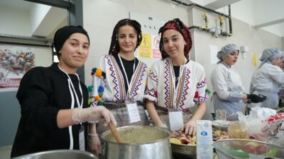 Liseli şefler Türkiye finallerine gitmek için ter döktü