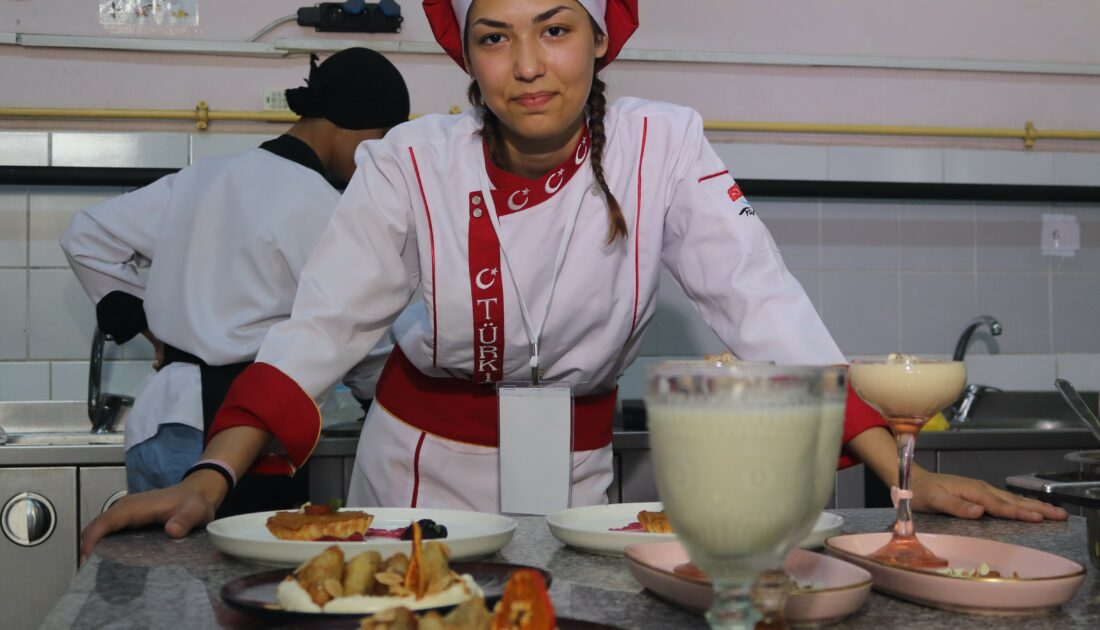 İzmir’de lise öğrencileri yemek yarışmasında hünerlerini sergiledi