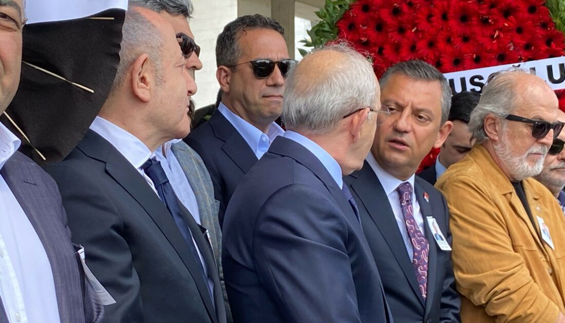 Özgür Özel, CHP TBMM Grup Müdürü Levent Bayraktar’ın cenaze namazına katıldı