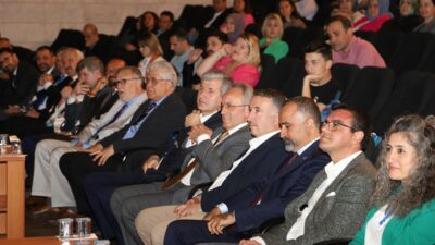 Bursa’da ’21. Yüzyılda Öğretmen Olmak’ konulu panel düzenlendi