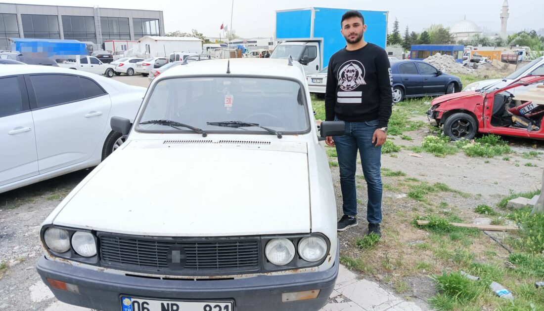 Kapı kilidini kırdıkları otomobilden 4 bin liralık eşya çaldılar