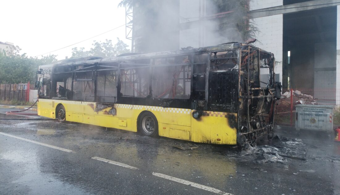 İstanbul’da seyir halindeki İETT otobüsü alev alev yandı