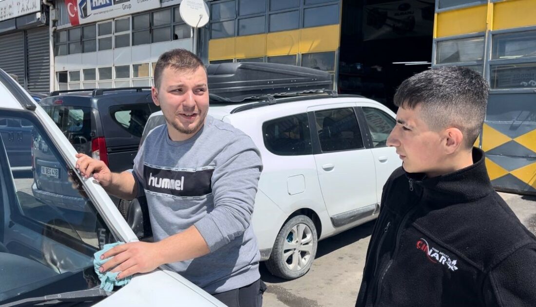 Bursa’da ilginç olay: Seyir halindeki araca şahin kondu