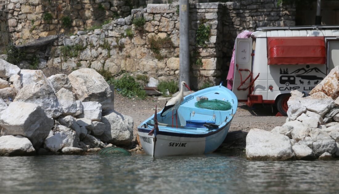 Gölyazı turistleri bekliyor