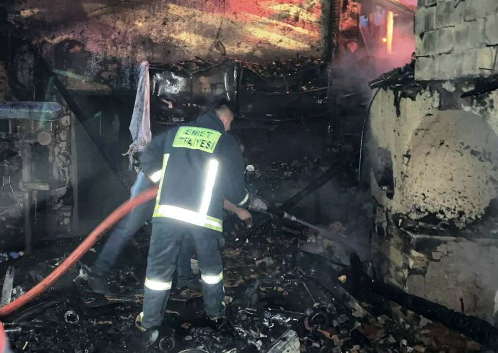 Depo ve fırın olarak kullanılan binada çıkan yangın korkuttu