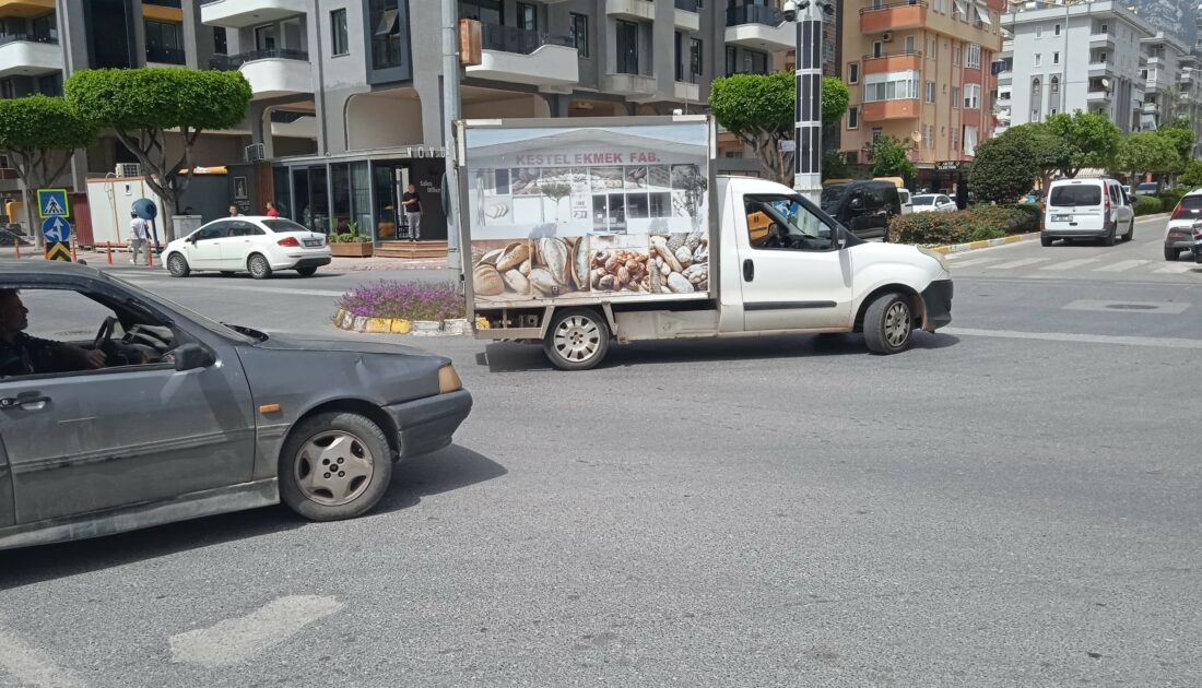 Sürekli kaza yaşanan kavşak vatandaşı isyan ettirdi