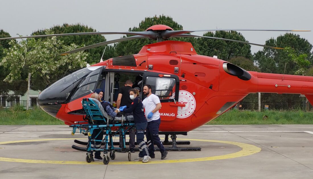 Kalp krizi geçiren adamın yardımına ambulans helikopter yetişti Kalp krizi geçiren adamın yardımına ambulans helikopter yetişti