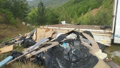 JASAT Bursa’da çevreyi kirletenleri yakaladı