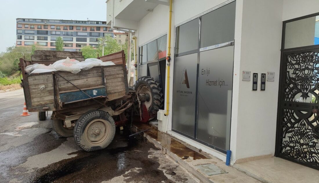 Bursa’da kontrolden çıkan traktör kaza yaptı