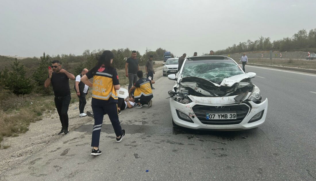 TIR’a arkadan çarpan otomobil sürücüsü yaralandı