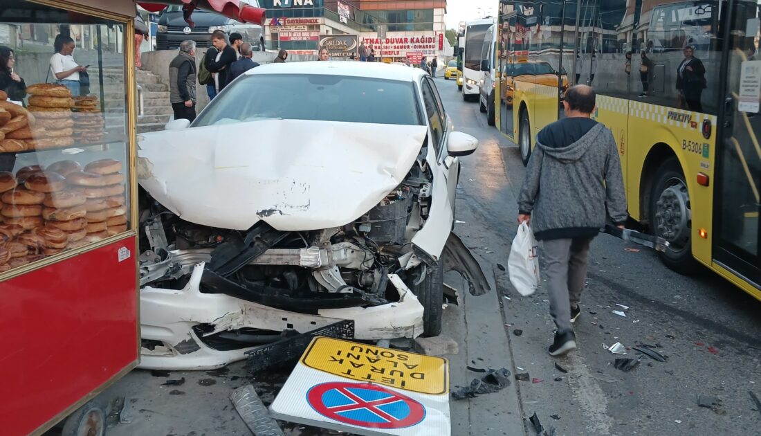 İstanbul Beylikdüzü E-5 yan yoldaki feci kazada faciadan dönüldü