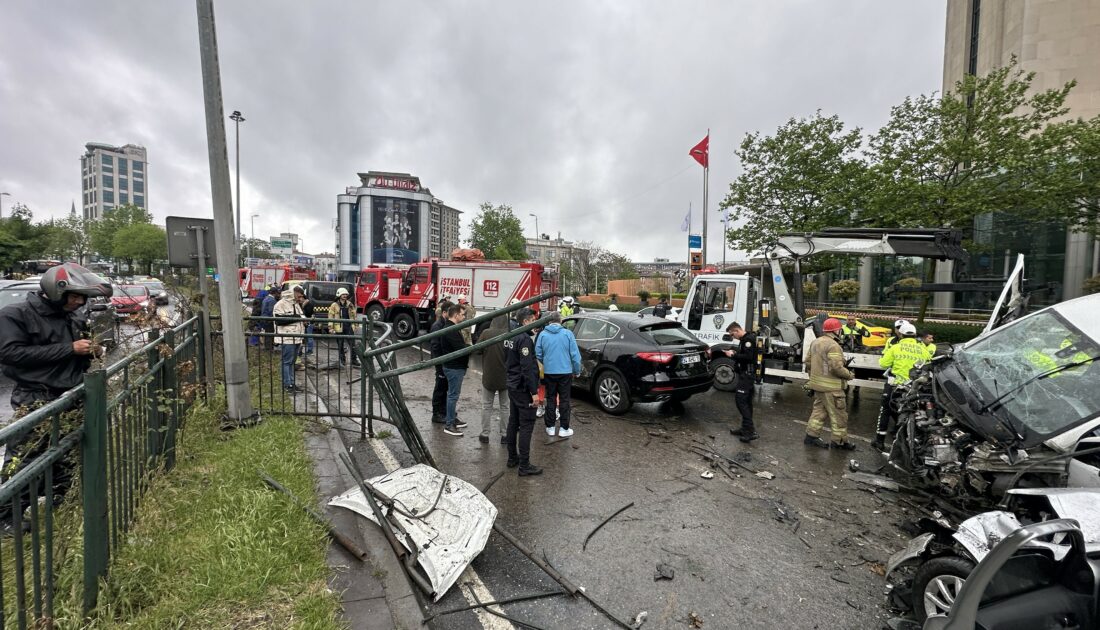 İstanbul’da 8 araç birbirine girdi: 8 yaralı
