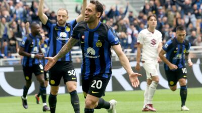 Şampiyon Inter, Torino’yu Hakan Çalhanoğlu’nun golleriyle mağlup etti
